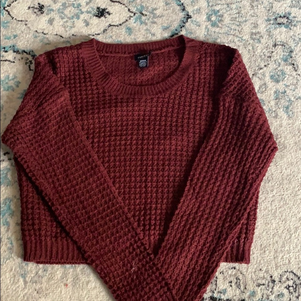 Maroon sweater